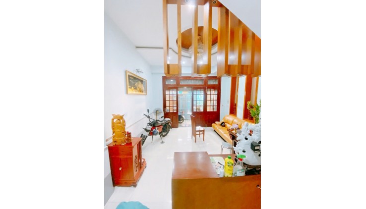 Mặt tiền hẻm 10 Âu Dương Lân 4.7x14 Nở Hậu chỉ 8 tỷ 8